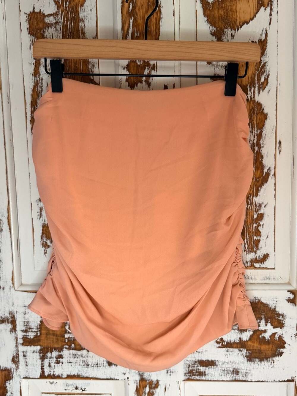 Superdown Peach Ruched Mini Skirt NWT Size Medium Ruffle Hem Bodycon Party Skirt